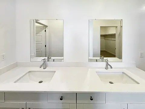480