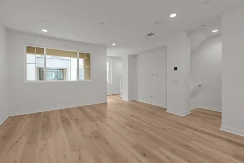 480